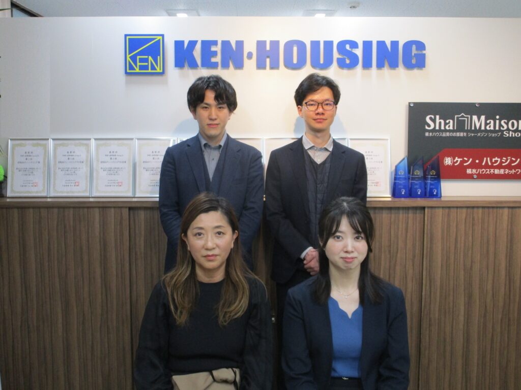 川口店スタッフ写真